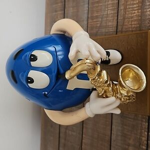 M&M BLUE  Saxophone  player